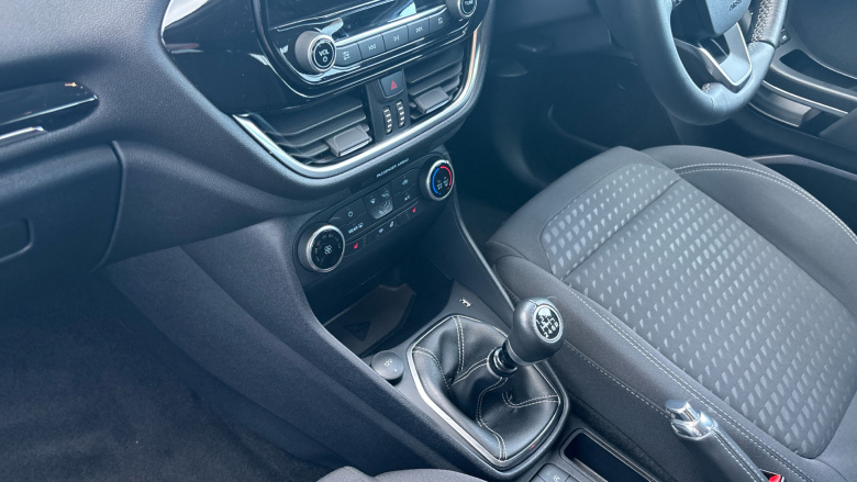 Ford Fiesta 1.0 EcoBoost Hybrid mHEV 125 Titanium 5dr Petrol Hatchback